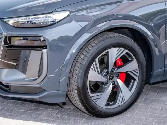 Audi Q6