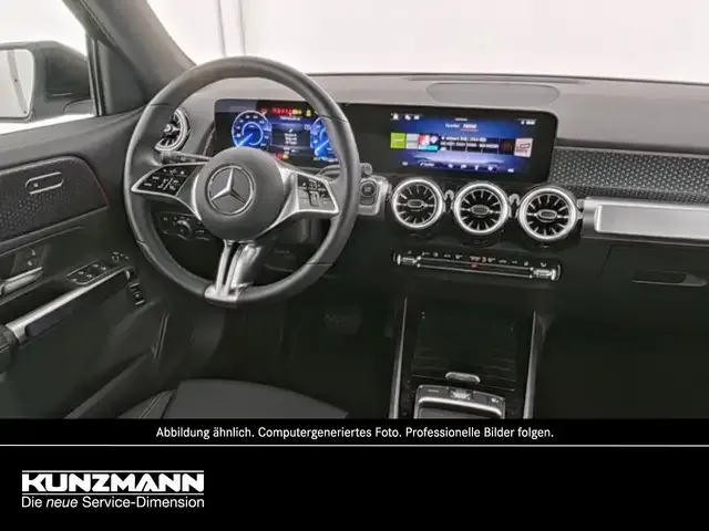 Mercedes-Benz EQB 300