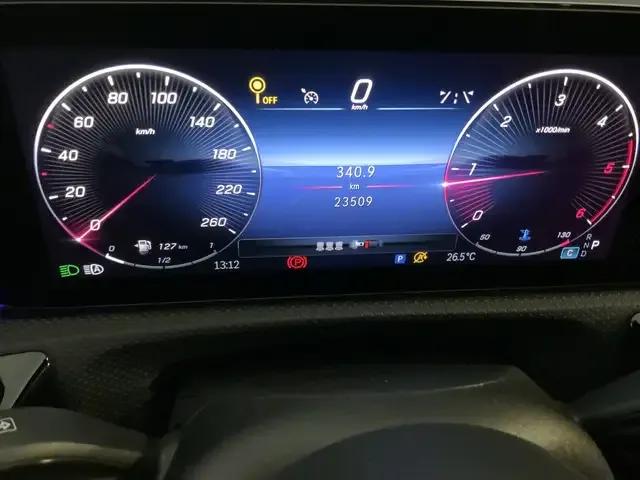 Mercedes-Benz A 220