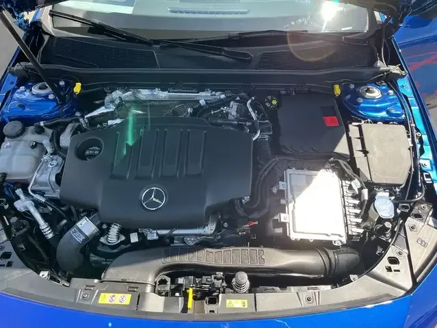 Mercedes-Benz CLA 200