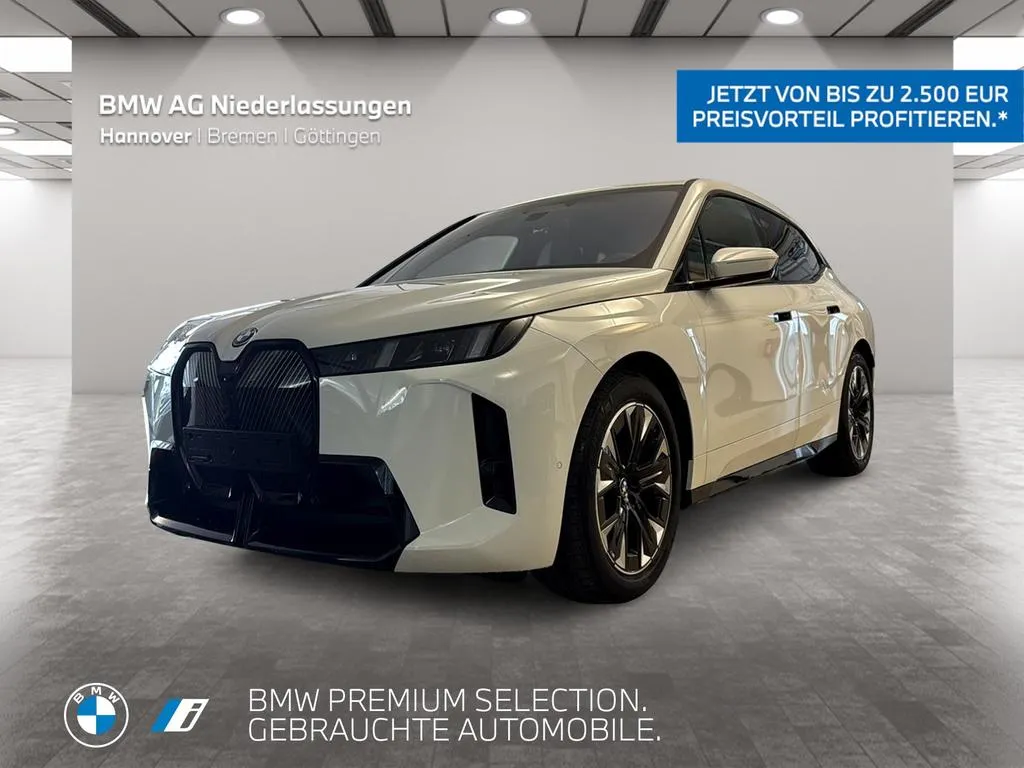 BMW iX