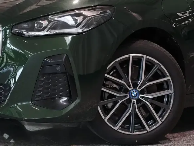 BMW 230