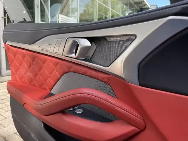 BMW M8