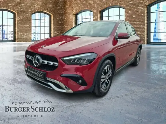 Mercedes-Benz GLA 220