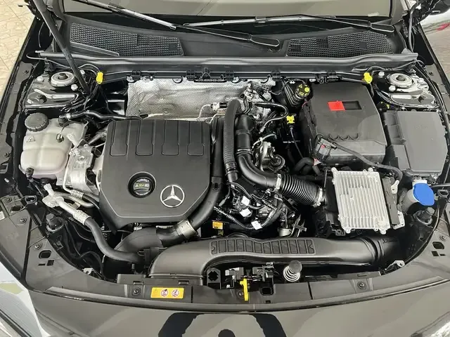 Mercedes-Benz CLA 180
