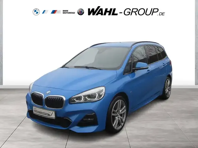 BMW 220