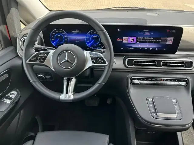Mercedes-Benz EQV 300