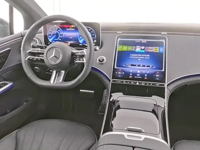 Mercedes-Benz EQE 300
