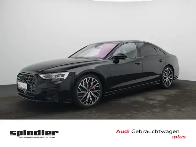 Audi S8