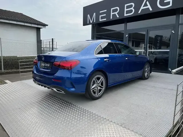 Mercedes-Benz A 200