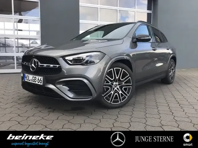 Mercedes-Benz GLA 200