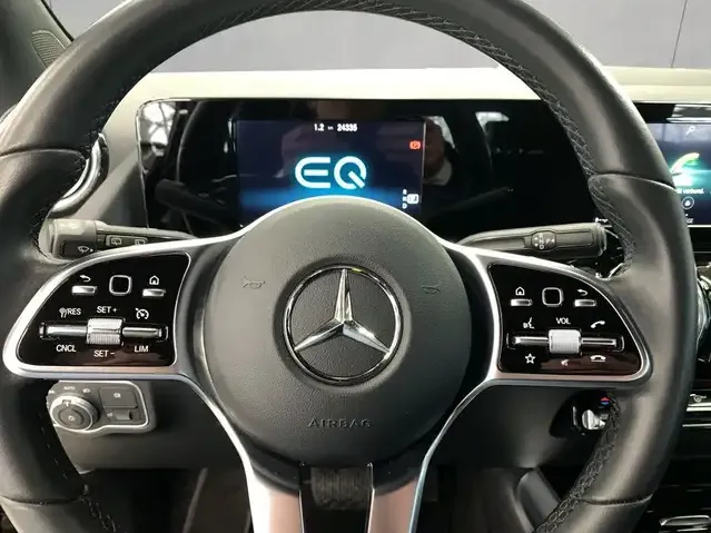 Mercedes-Benz EQA 250