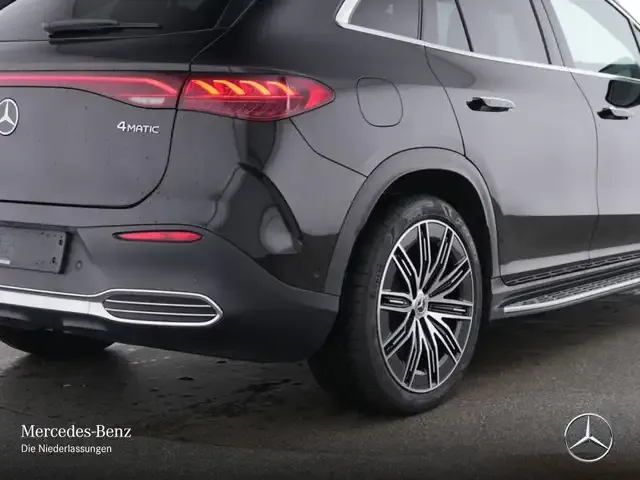 Mercedes-Benz EQE SUV