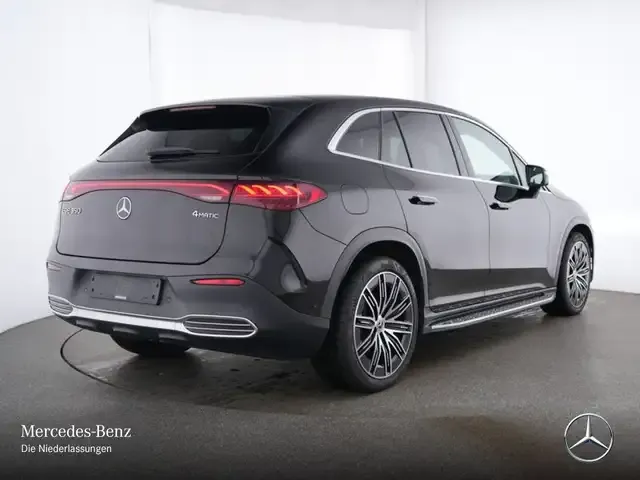 Mercedes-Benz EQE SUV