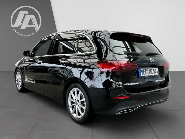 Mercedes-Benz B 200