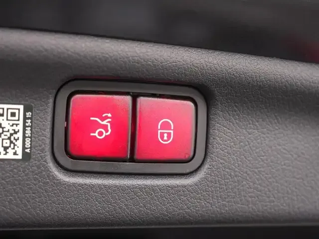 Mercedes-Benz C 63 AMG