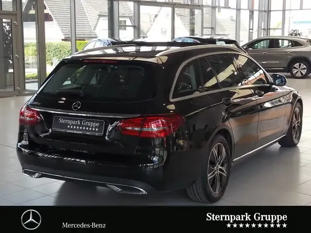 Mercedes-Benz C 220