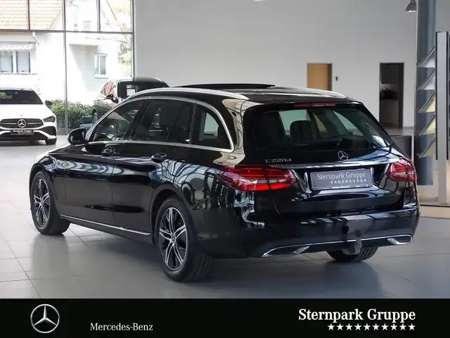 Mercedes-Benz C 220