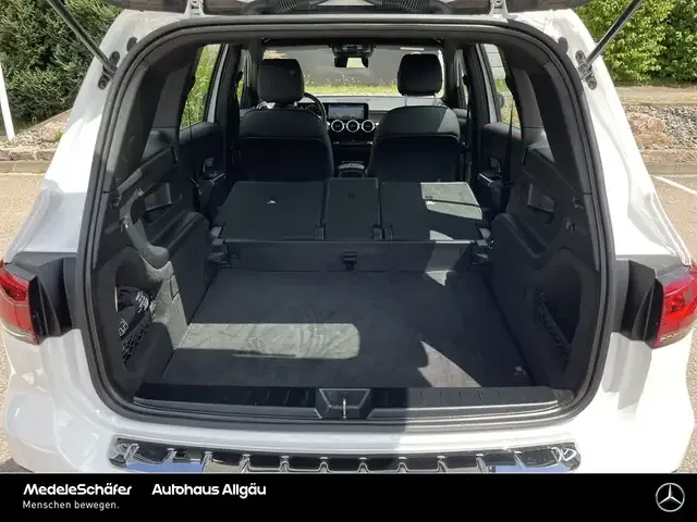 Mercedes-Benz GLB 180