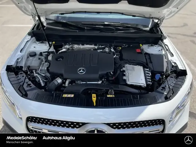 Mercedes-Benz GLB 180