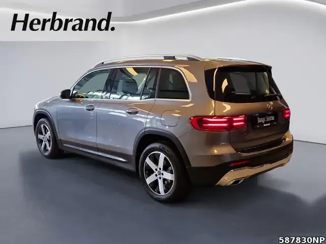 Mercedes-Benz GLB 200