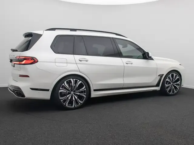 BMW X7 M