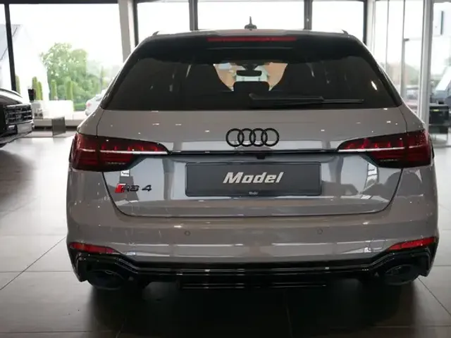 Audi RS4