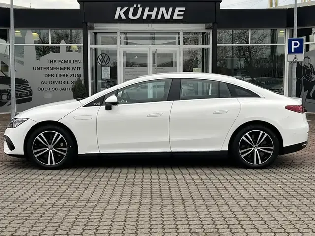 Mercedes-Benz EQE 300