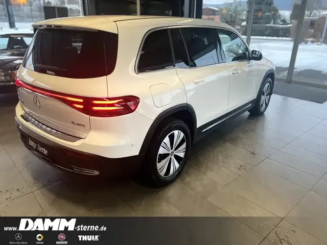 Mercedes-Benz EQB 300