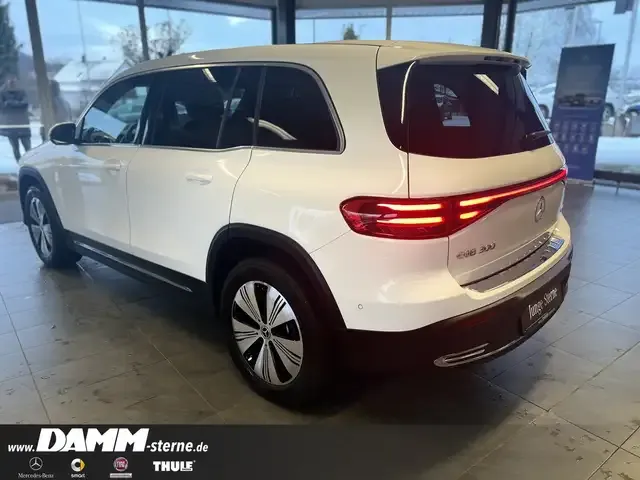 Mercedes-Benz EQB 300