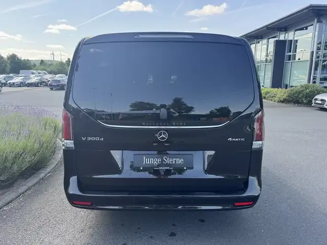 Mercedes-Benz V 300