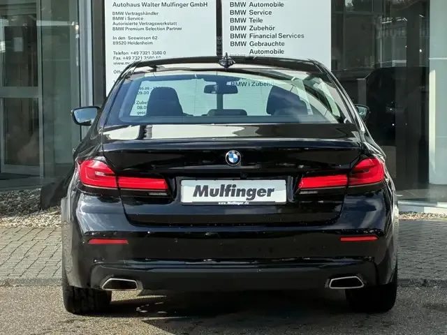 BMW 530