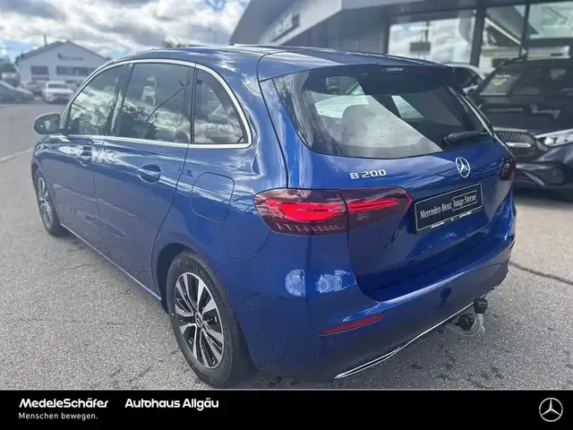 Mercedes-Benz B 200