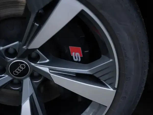 Audi SQ8 e-tron