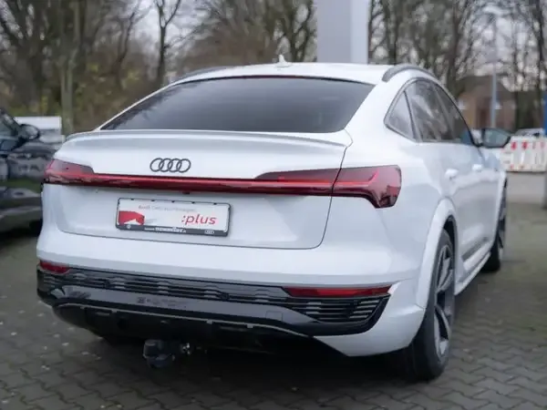 Audi SQ8 e-tron