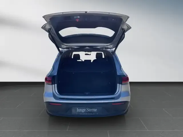 Mercedes-Benz EQB 300