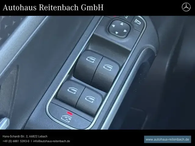 Mercedes-Benz EQB 350