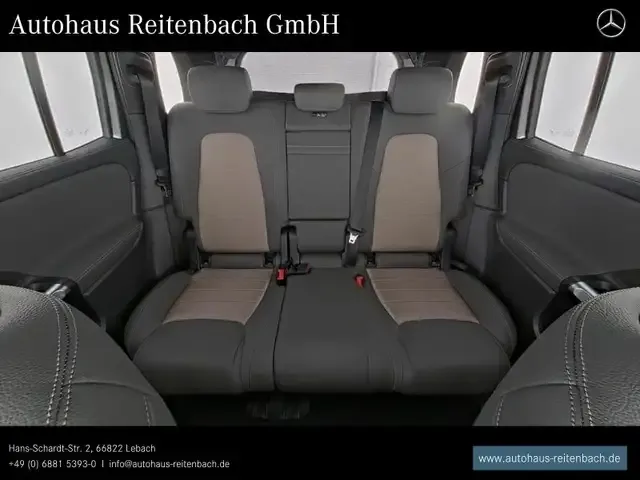 Mercedes-Benz EQB 350