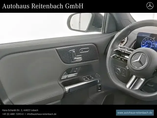 Mercedes-Benz EQB 350