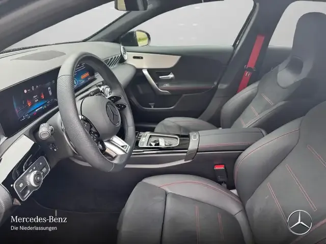 Mercedes-Benz A 35 AMG