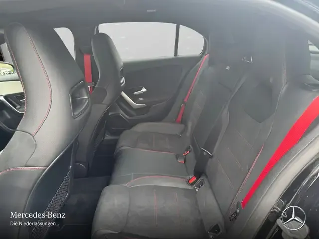 Mercedes-Benz A 35 AMG