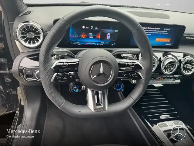 Mercedes-Benz A 35 AMG