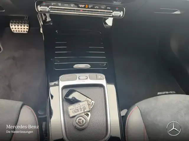 Mercedes-Benz A 35 AMG