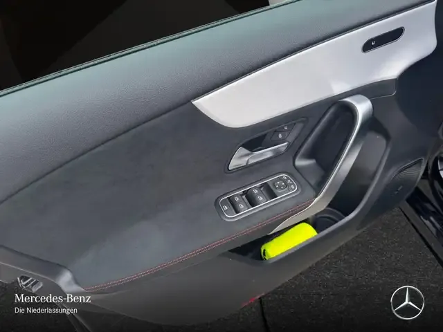 Mercedes-Benz A 35 AMG