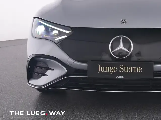 Mercedes-Benz EQE 300