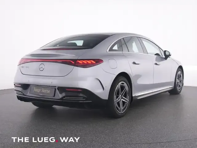 Mercedes-Benz EQE 300