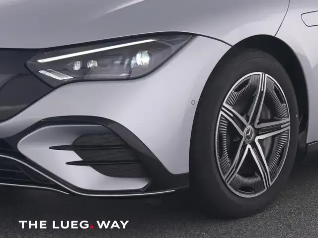 Mercedes-Benz EQE 300