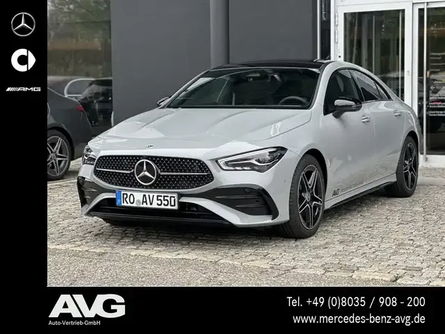 Mercedes-Benz CLA 200