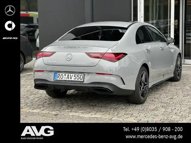 Mercedes-Benz CLA 200