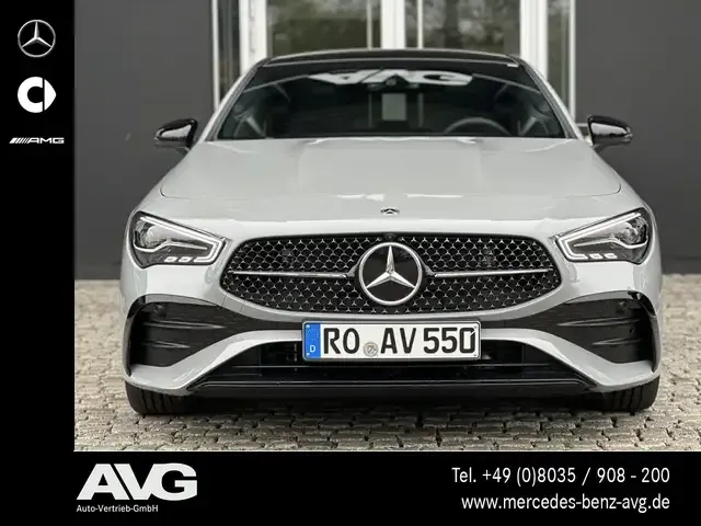 Mercedes-Benz CLA 200
